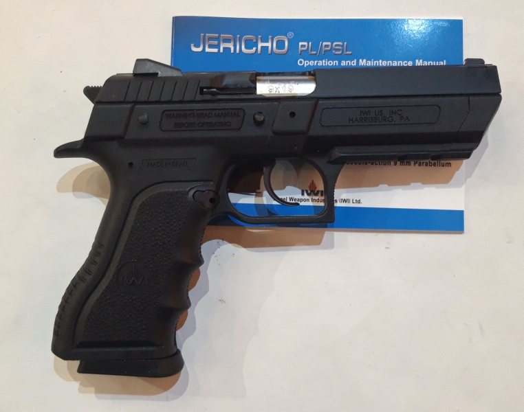 Samonabíjecí pistole Jericho 941 PL